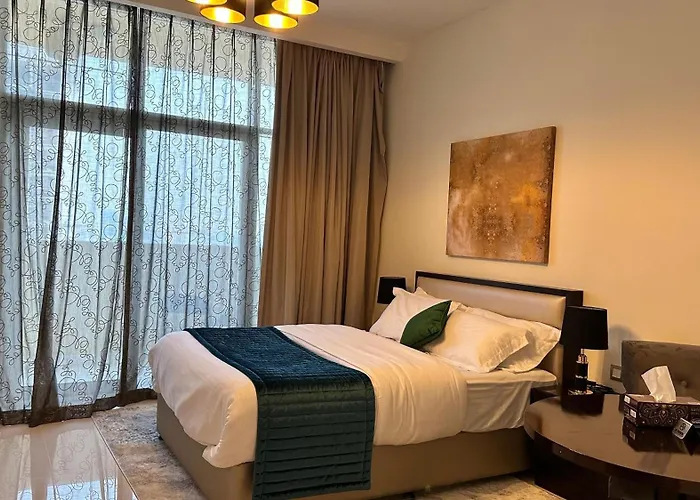 Your Perfect Stay In Jvc
