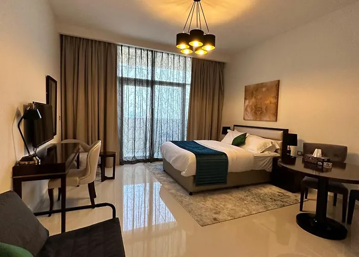 Your Perfect Stay In Jvc
